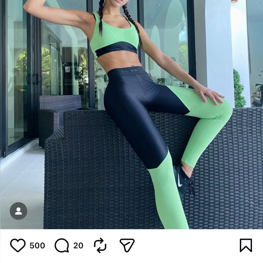 Koral leggings and sports bra set in Green & Black